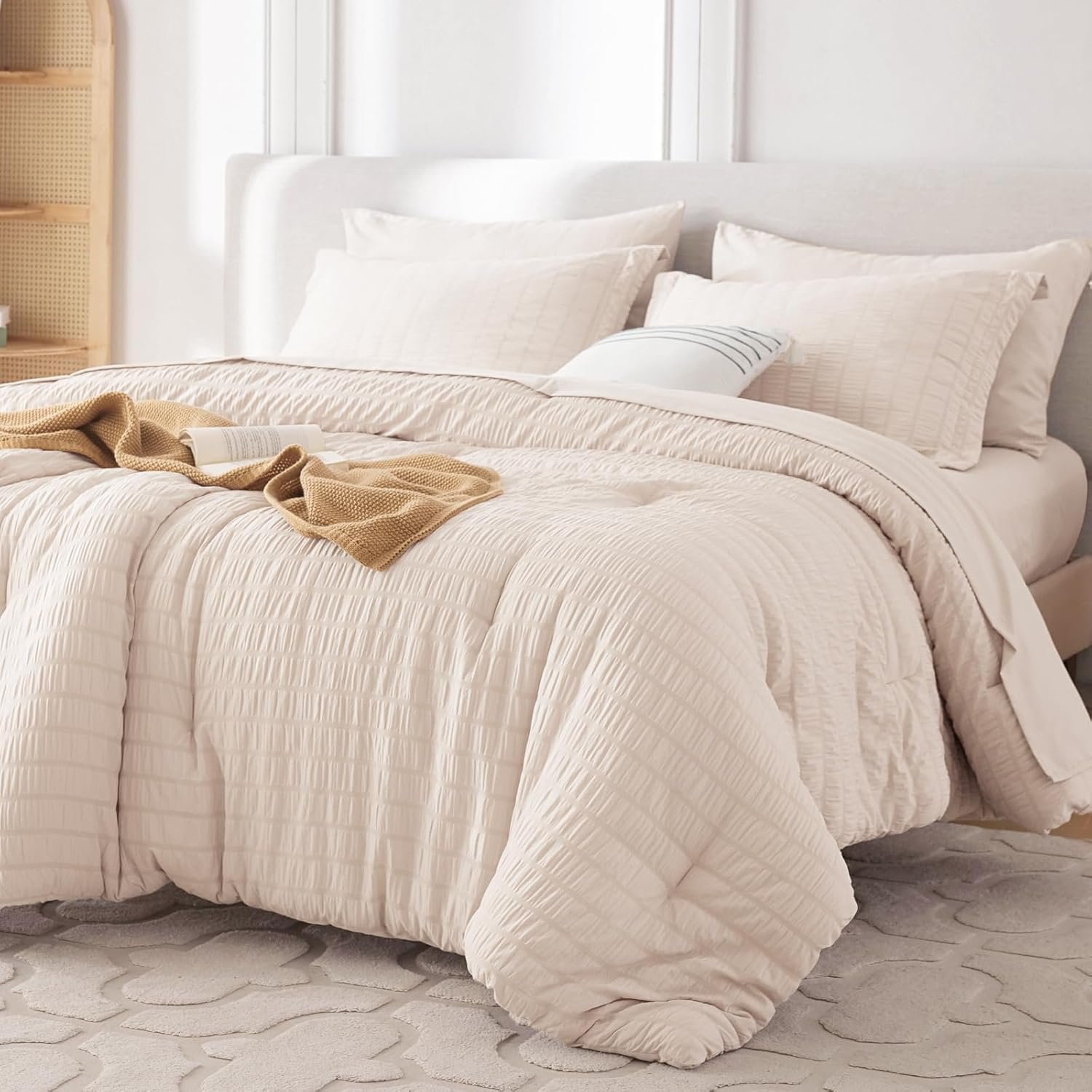 7 Pieces Queen Comforter Set, Seersucker Bed in a Bag Queen Size, All Season Luxury Bedding Set with Comforter, Flat Sheet, Fitted Sheet, Pillowcases & Shams, Beige