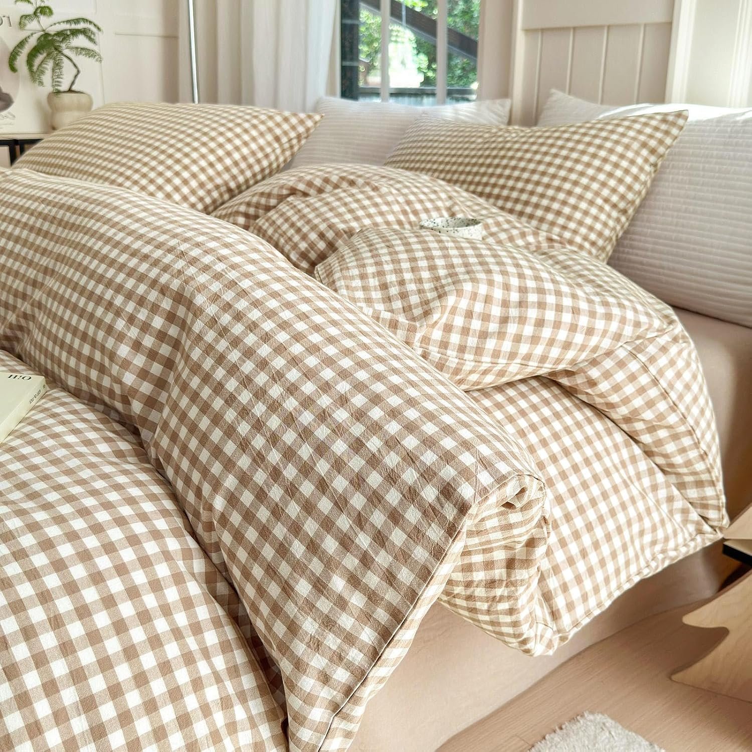 LifeTB Queen Comforter Set Tan Gingham Comforter Modern Style Beige Plaid Comforter Set 3 Pieces Fluffy Grid Checkered Comforter with 2 Pillowcases Boho Gingham Bedding Set Queen Size