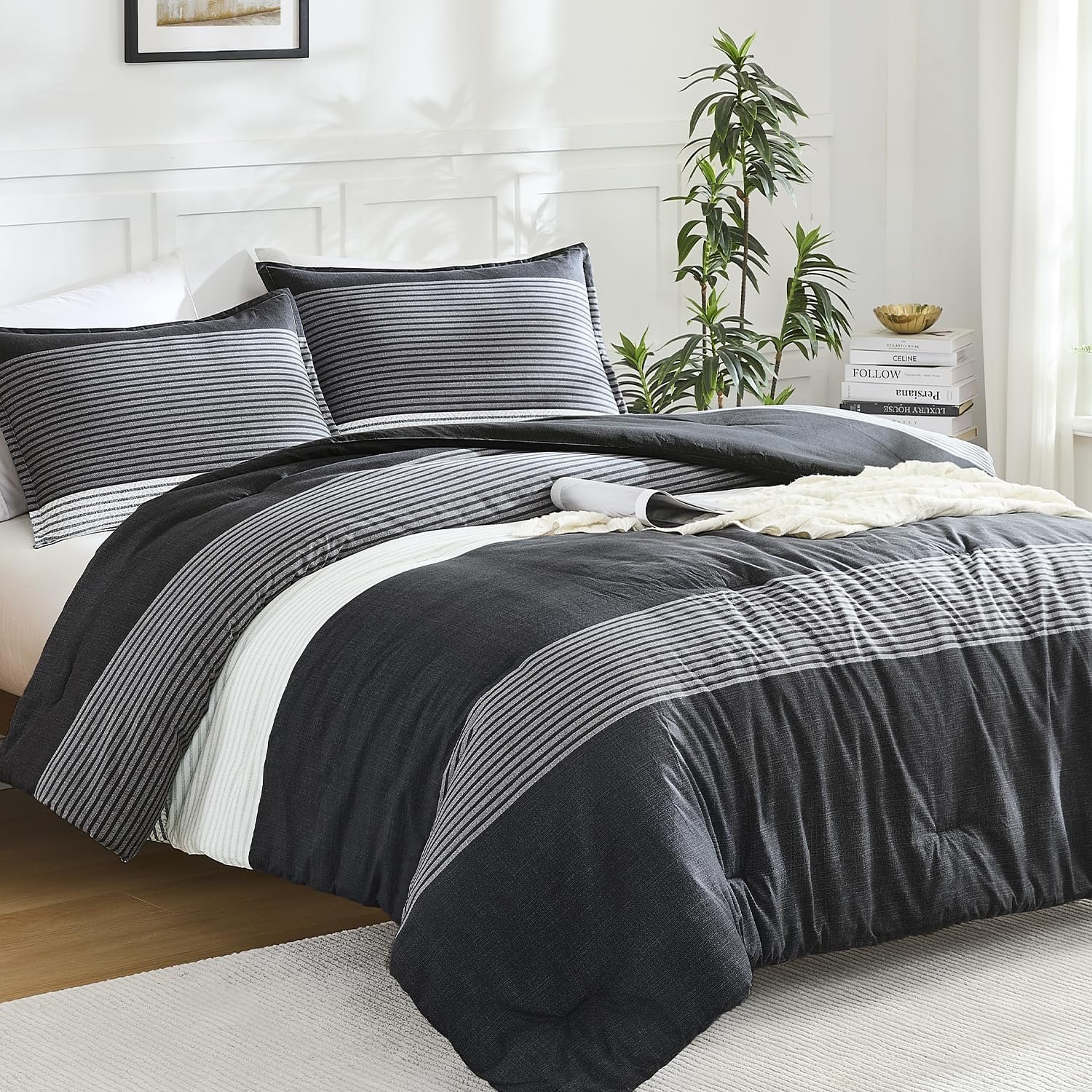 Litanika Queen Comforter Set Black White Grey – 3 Pieces Lightweight Summer Bedding Set, All Season Down Alternative Comforter (1 Comforter, 2 Pillowcases)