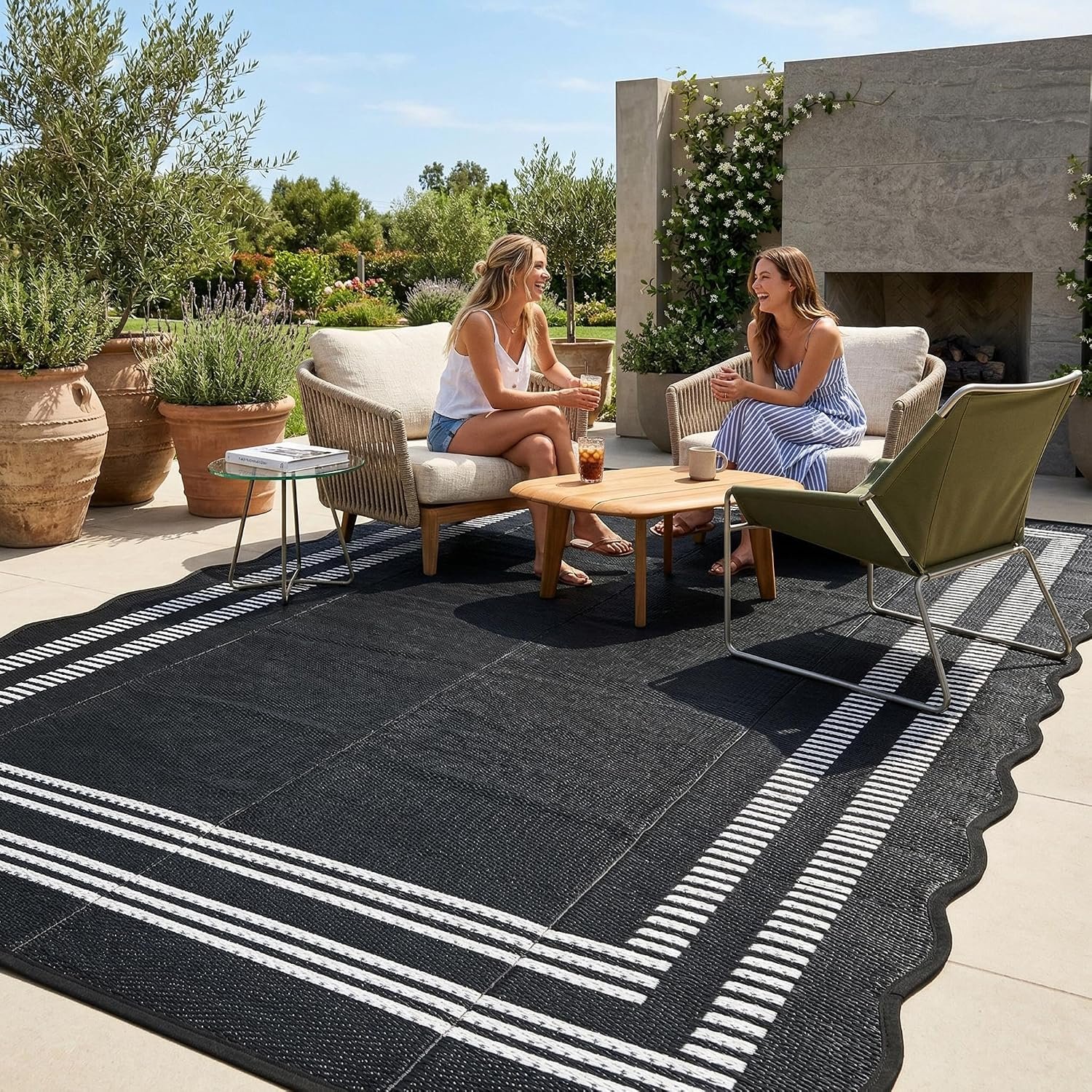 Garvee Waterproof Outdoor Rug 8×10, Scalloped Geometric Foldable Plastic Straw Patio Camping Rug, Outdoor RV Carpet for Deck Camper Porch Balcony Backyard Picnic Beach Black and White