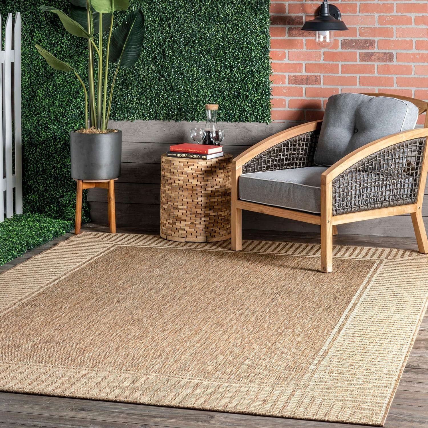 nuLOOM Asha Light Brown Bordered Indoor/Outdoor Area Rug, 5′ x 8′
