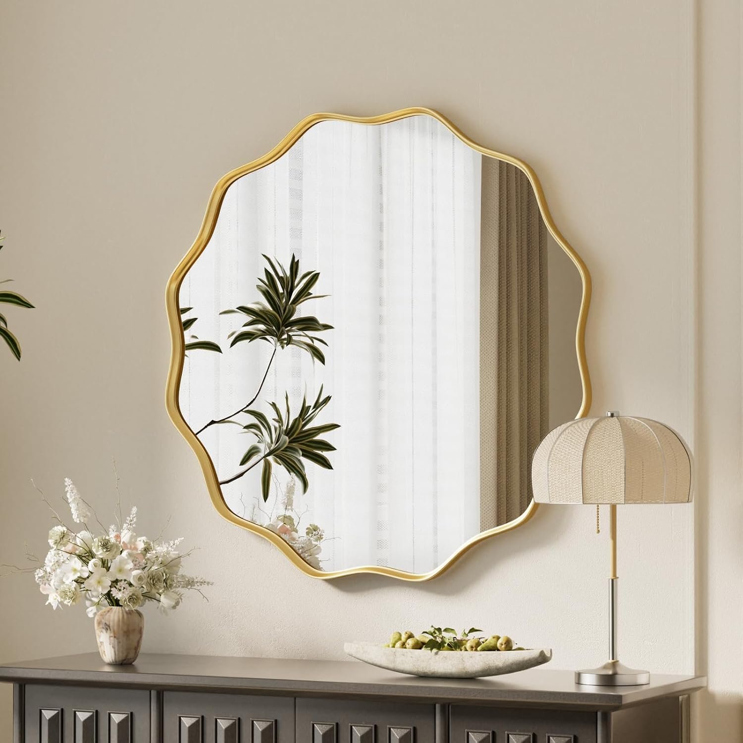 Gold Scalloped Circle Mirror, 20″ Wavy Edge Round Wall Mirror | Tempered Glass Textured Circular Metal Deep Frame, Hanging Leaning for Bathroom, Hallway, Entryway, Living Room