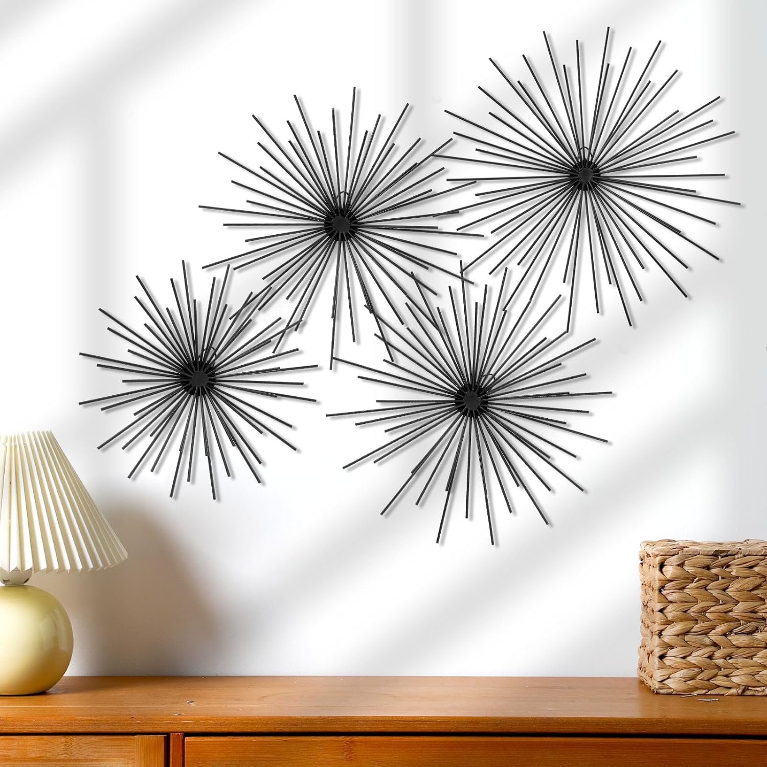4 Pcs Metal Starburst Wall Decor Black Metal Wall Art 3D Spike Bling Finish Star Burst Hangings Accents Sculptures Set Modern Mid Century Decorations for Living Room Bedroom Entryway
