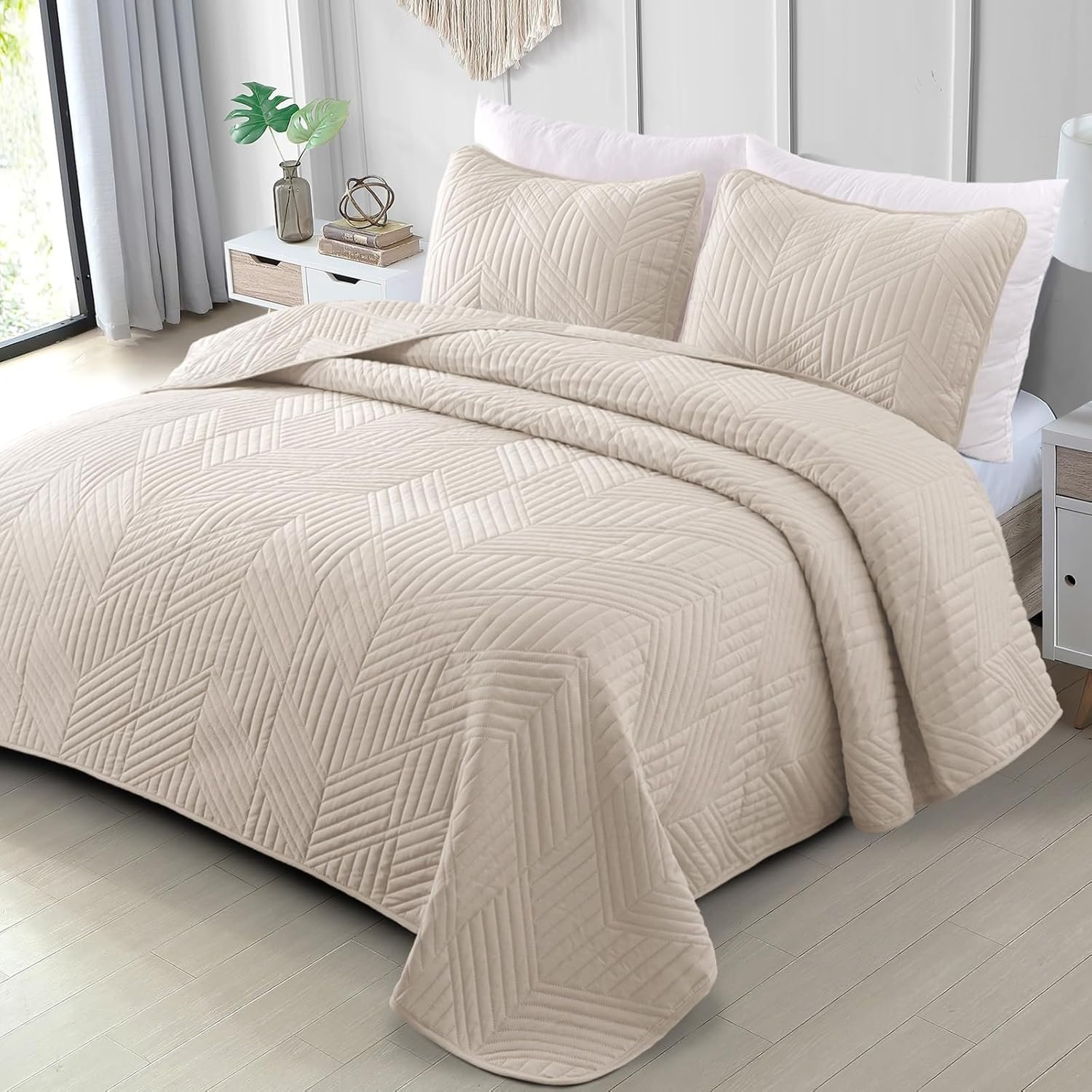Exclusivo Mezcla Ultrasonic Full Queen Quilt Bedding Set, Brich Beige | Lightweight Bedspreads, Soft Microfiber, Modern Geometric Coverlet, All Season Bed Cover, 1 Quilt and 2 Pillow Shams