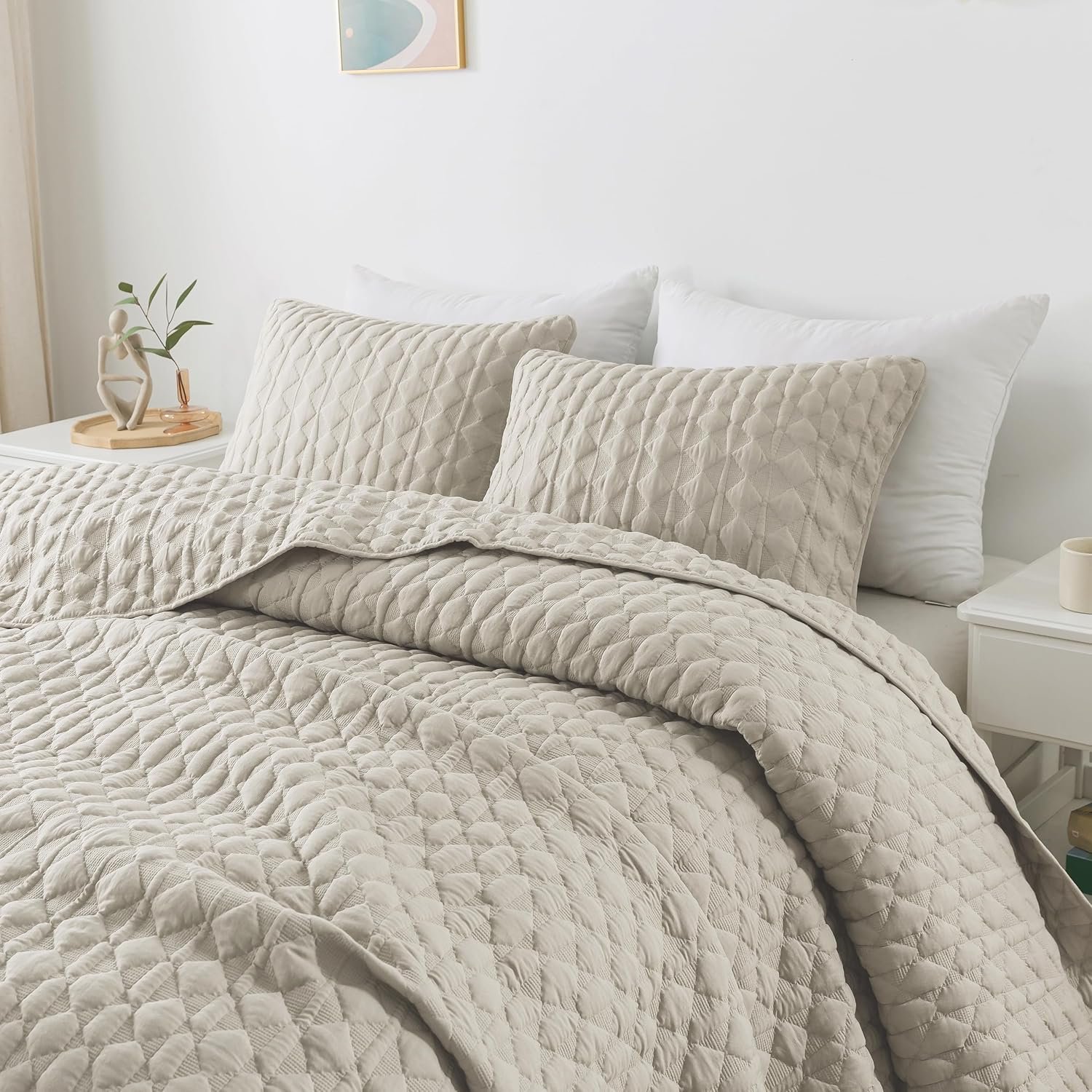 WDCOZY Light Beige Quilt King Size Bedding Set with 2 Pillow Shams, Lightweight Soft Bedspread Coverlet, Thin Comforter Bed Cover for All Season, 3 Pieces, 104×90 inches