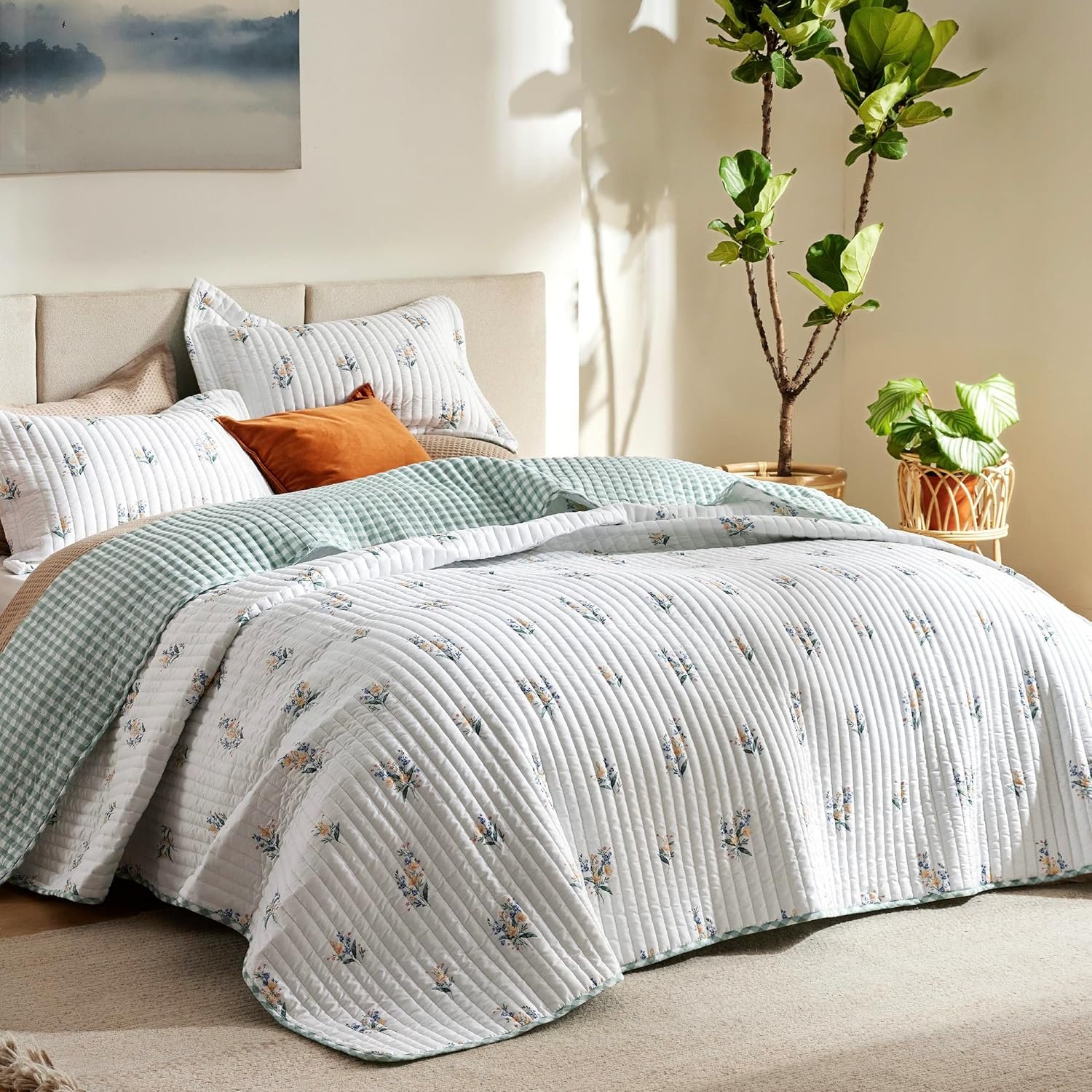 Bedsure Floral Quilts Queen Size, Reversible Botanical Floral Comforter | Bedding, Bedspread, Coverlet, Lightweight, All-Season Comfort, Green & White Plaid Parttern, Machine Washable, 90″x96″, 3 Pcs