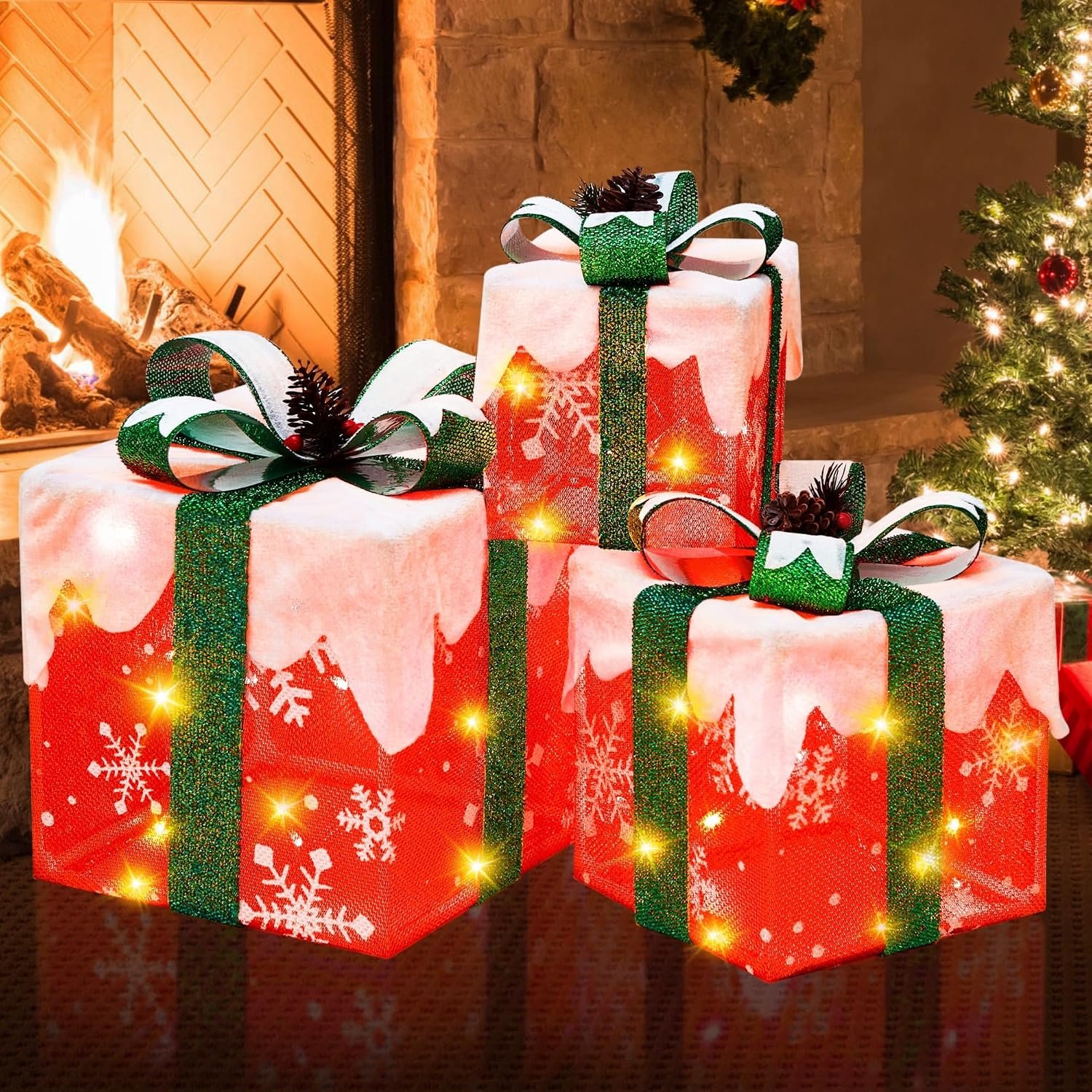 Christmas Lighted Gift Boxes, Set of 3 Pre-lit LED Light Up Present Boxes Outdoor Christmas Decorations Ornaments for Yard Indoor Xmas Tree Decor, Housen Solutions